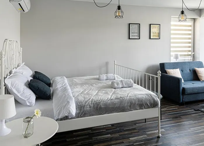 Gladstone Apartament *