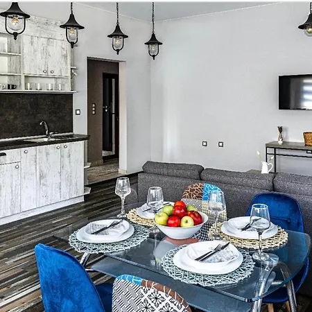 Gladstone * Φιλιππούπολη