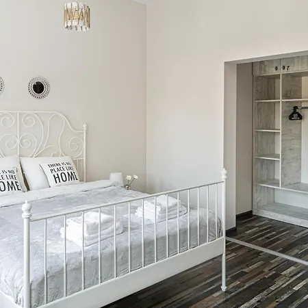 Διαμέρισμα Gladstone