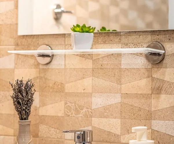 Gladstone * بلوفديف