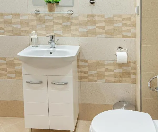 Gladstone بلوفديف